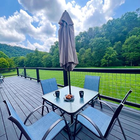 Firefly Fields 2-Acres With Guest House, Game Room, Mountain & River Views Sevierville Exterior photo