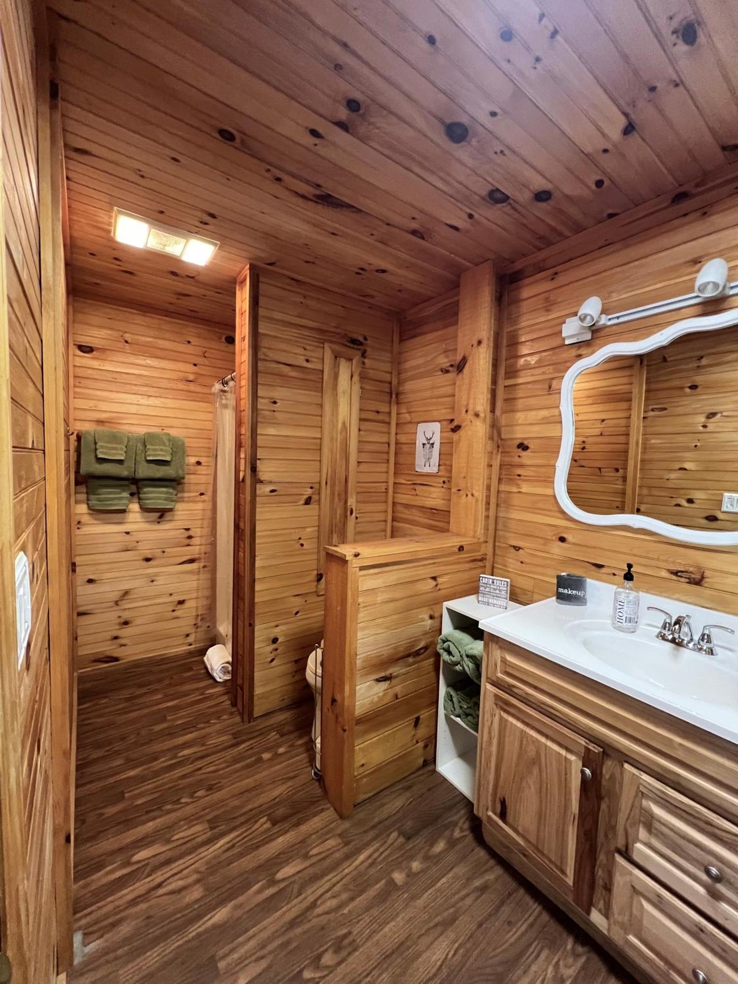 Firefly Fields 2-Acres With Guest House, Game Room, Mountain & River Views Sevierville Exterior photo