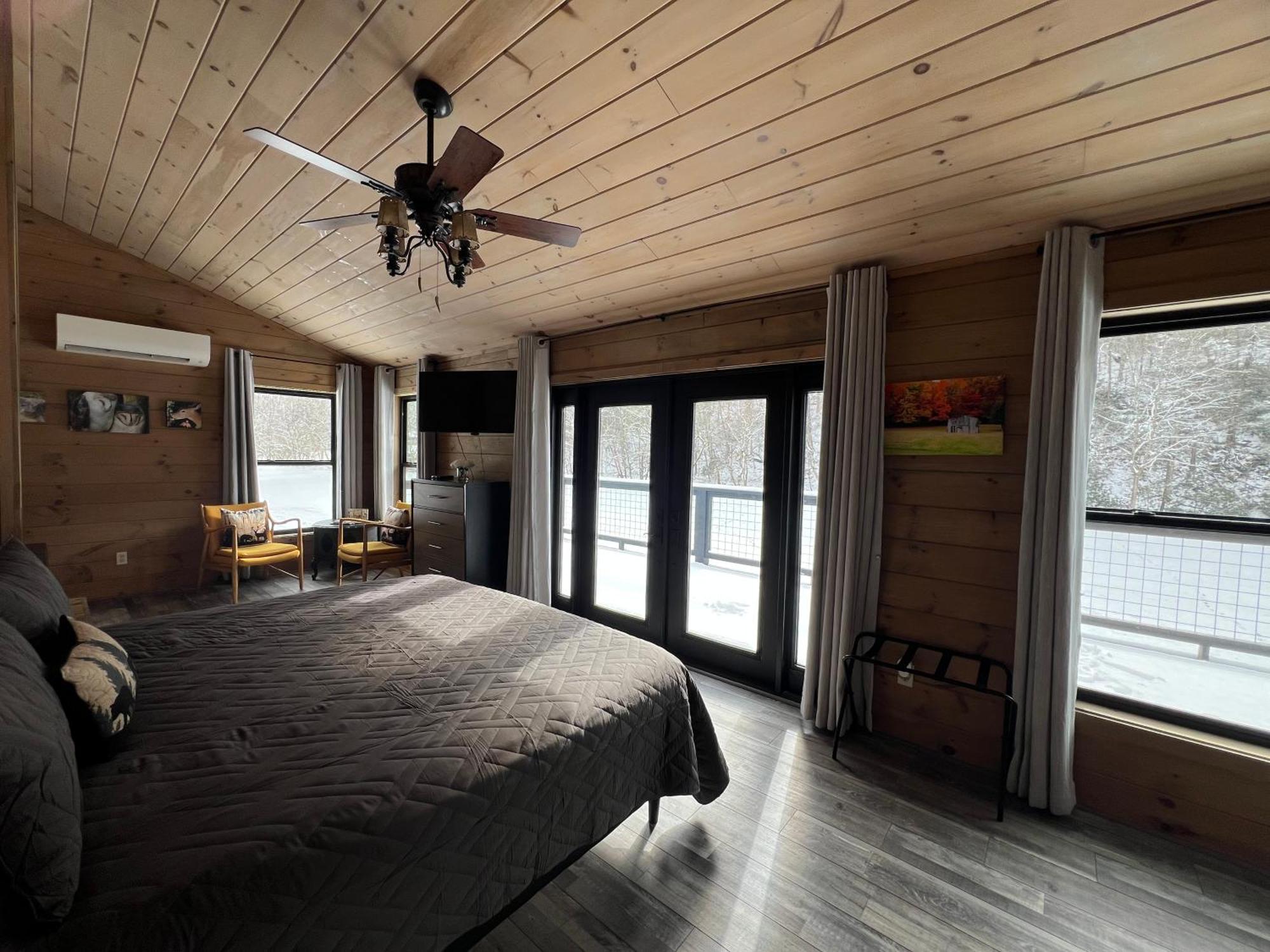 Firefly Fields 2-Acres With Guest House, Game Room, Mountain & River Views Sevierville Exterior photo