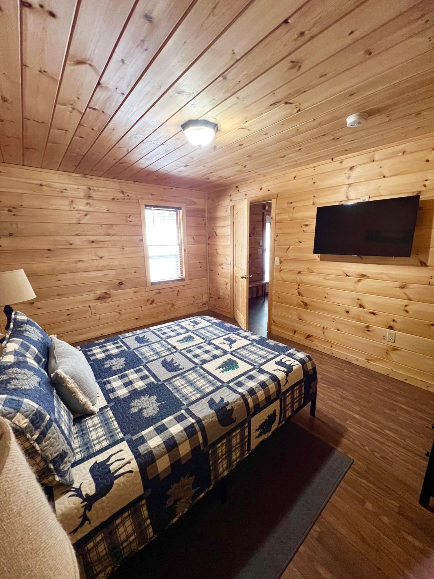 Firefly Fields 2-Acres With Guest House, Game Room, Mountain & River Views Sevierville Exterior photo