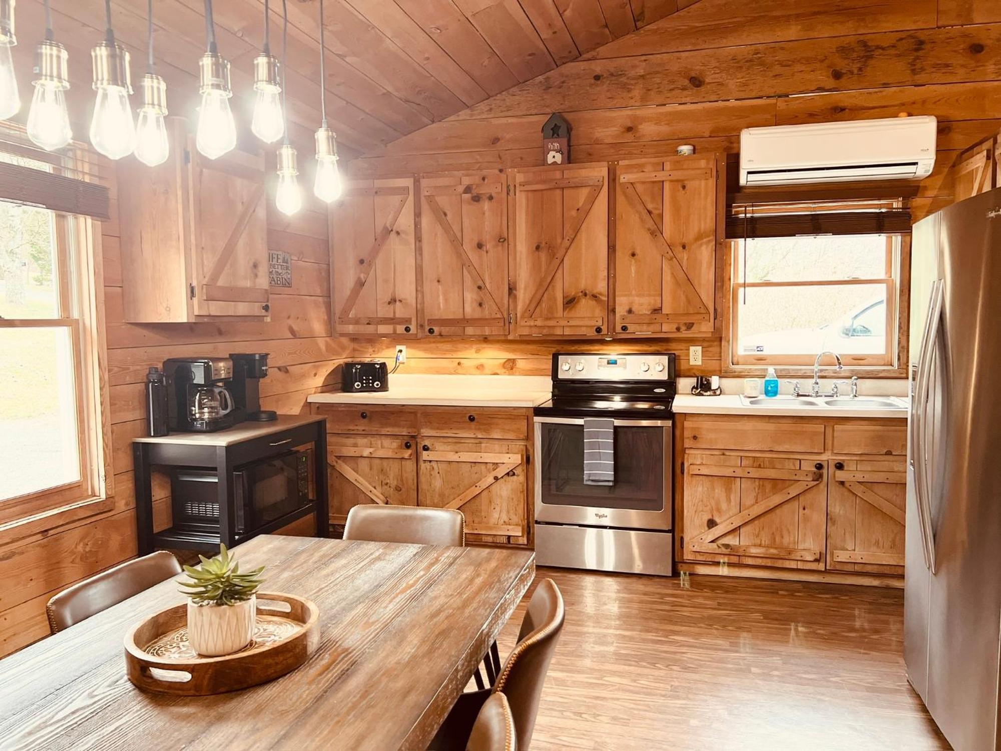 Firefly Fields 2-Acres With Guest House, Game Room, Mountain & River Views Sevierville Exterior photo