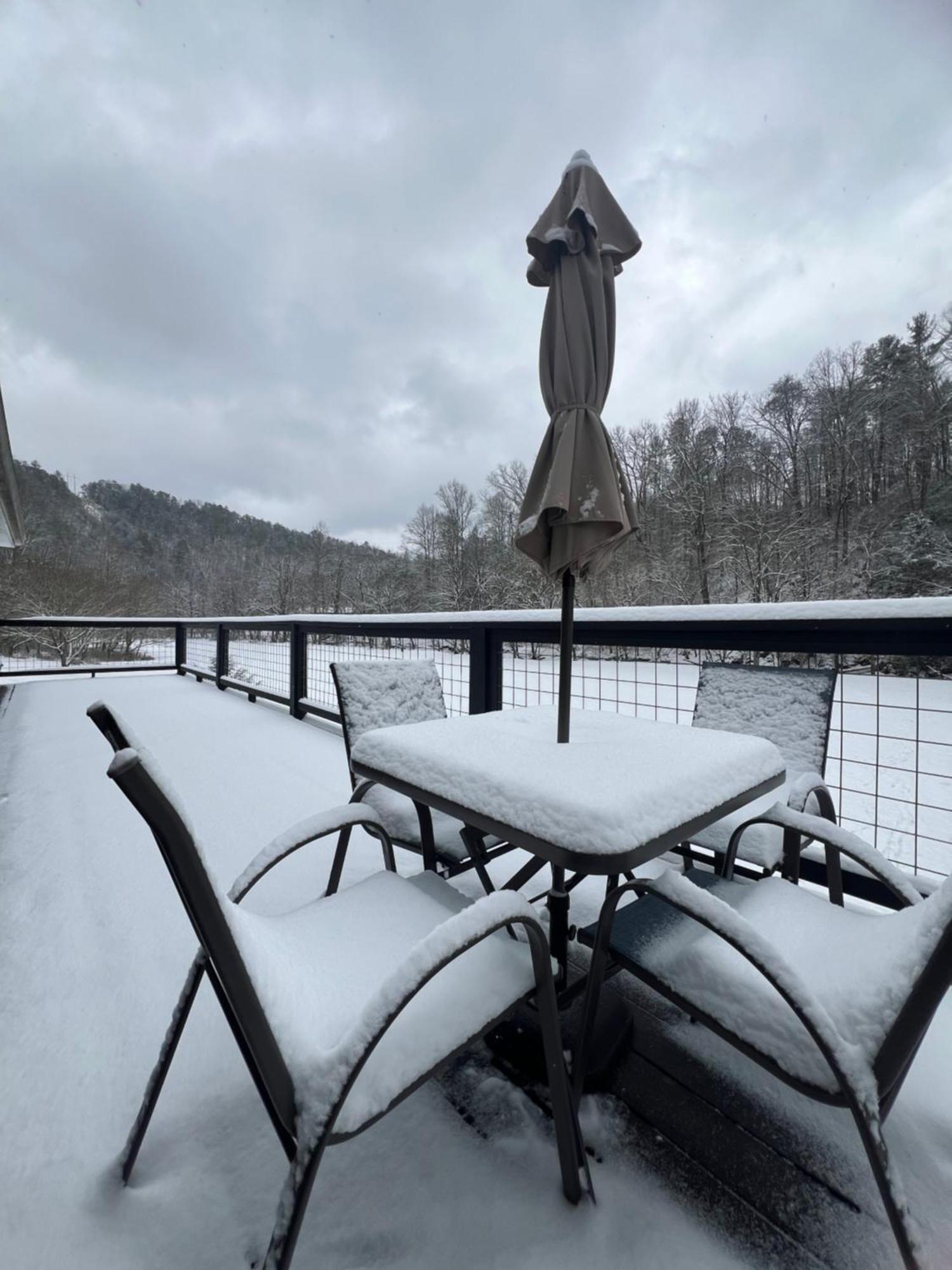 Firefly Fields 2-Acres With Guest House, Game Room, Mountain & River Views Sevierville Exterior photo